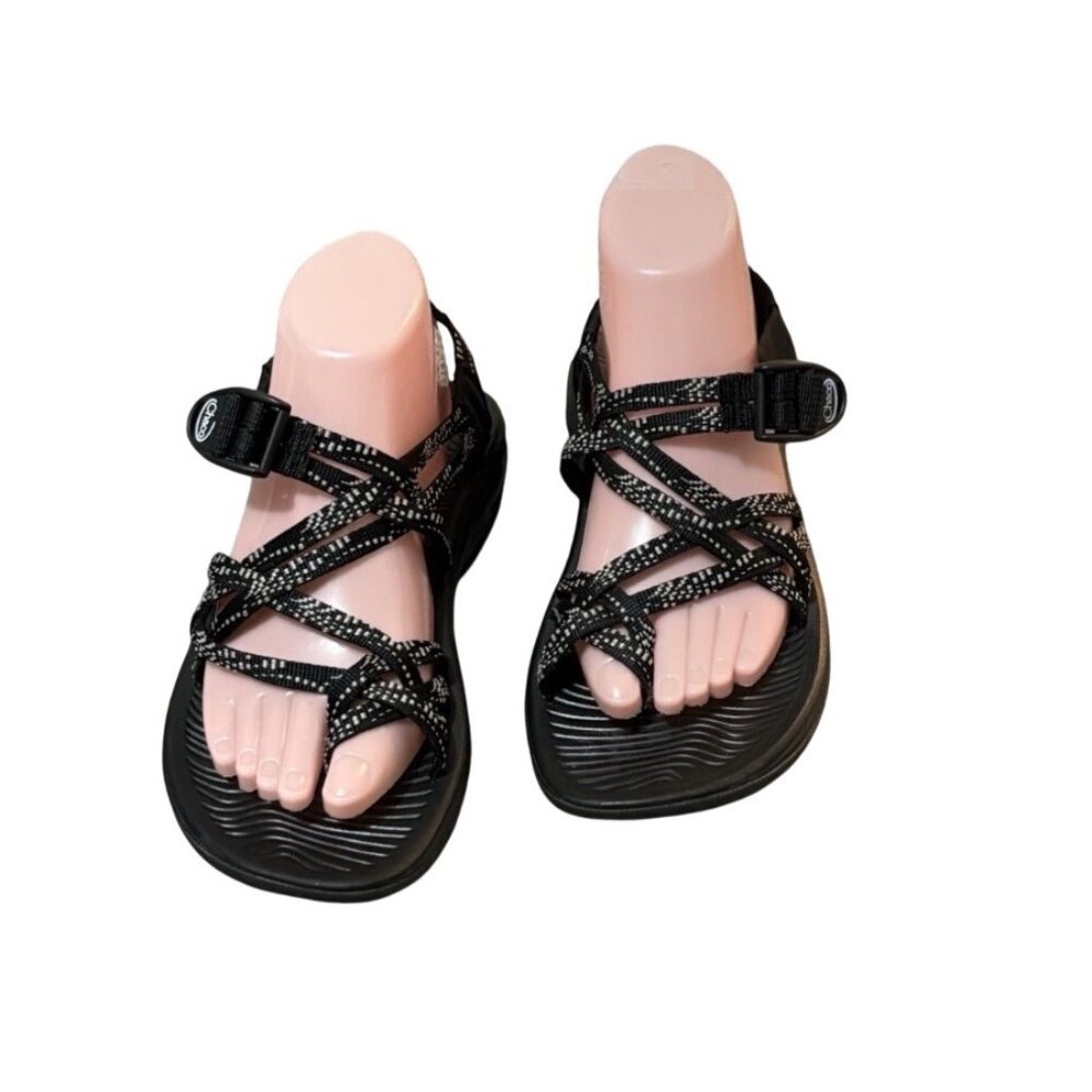 Chaco Womens 6 Sandals Black/white Adjustable Straps Lightweight Trail J106664
